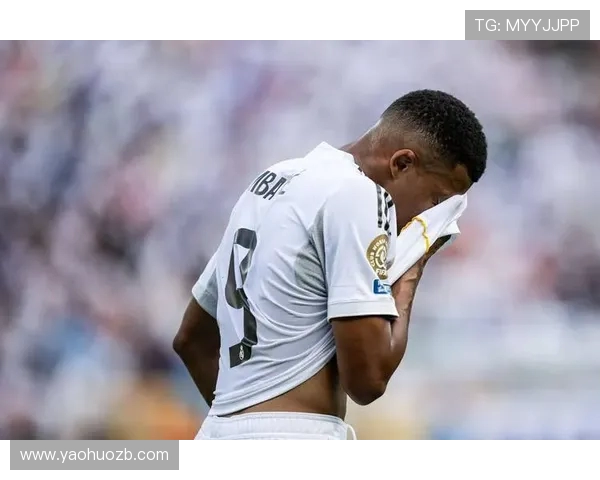 世俱杯焦点战：巴黎 4-0 横扫马竞，登贝莱伤缺无碍欧冠冠军强势开局(3)